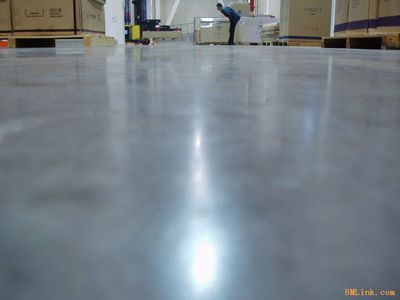 東莞混凝土密封固化劑 宇邦地坪材料，專業(yè)生產(chǎn)供應商的品牌實力